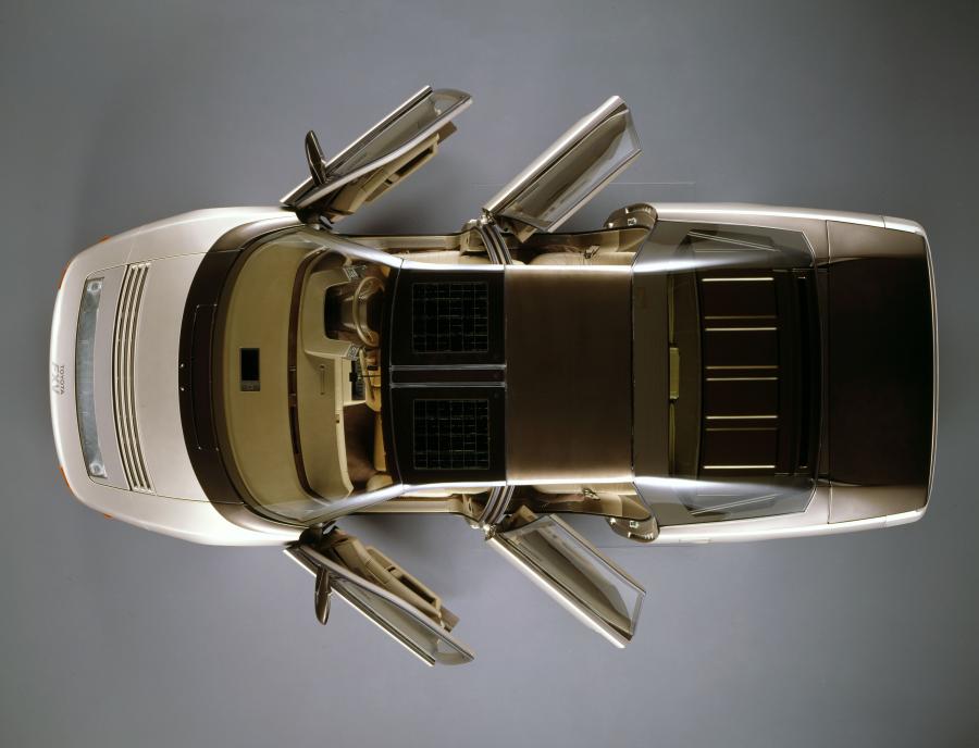  Toyota FXV Concept 1985 года  (фото 4 из 6)